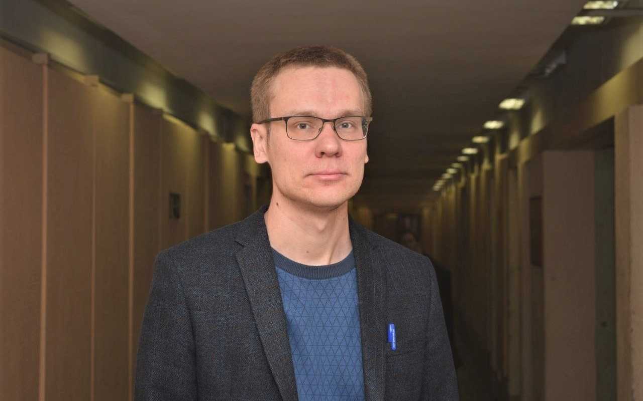 От ржавчины к умным сенсорам: в ЛЭТИ нашли магнитные «вихри» в слоях оксидов железа