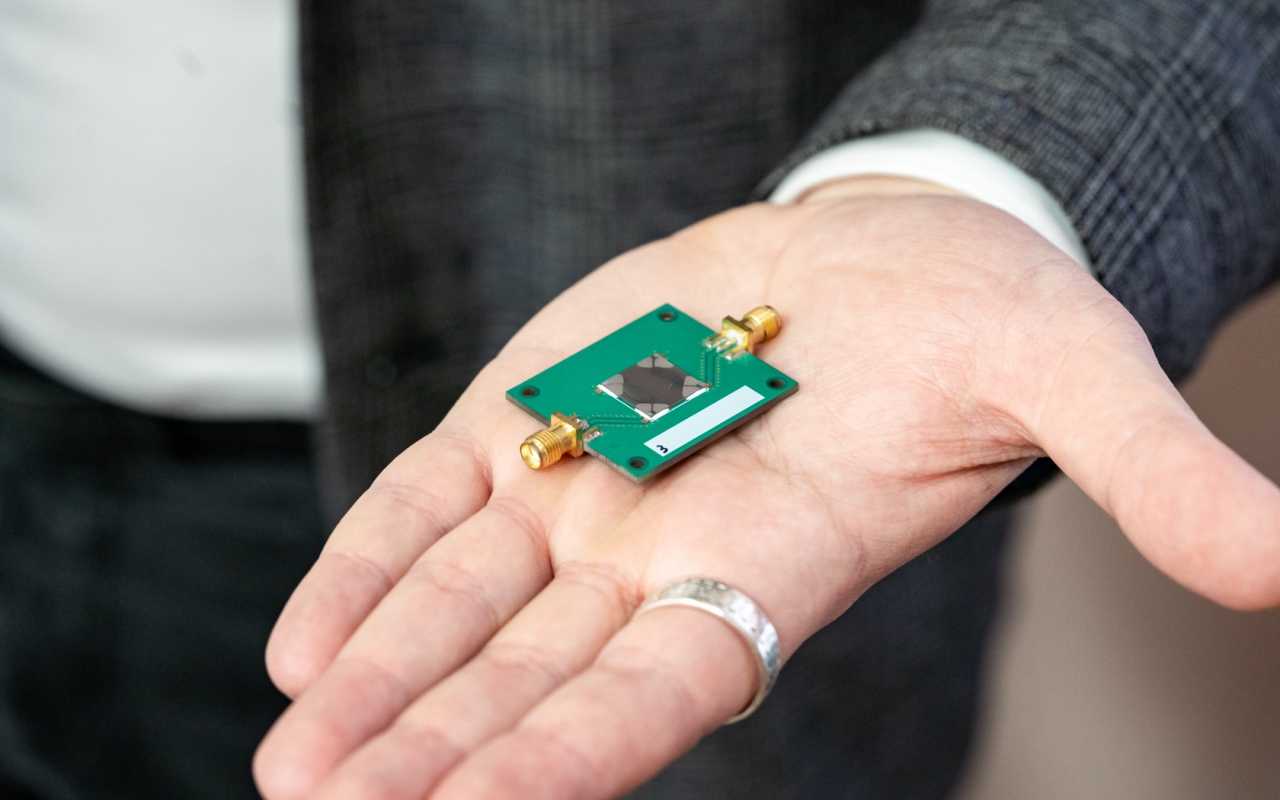В ЛЭТИ создали прототип энергонезависимого высокопрочного датчика для систем навигации